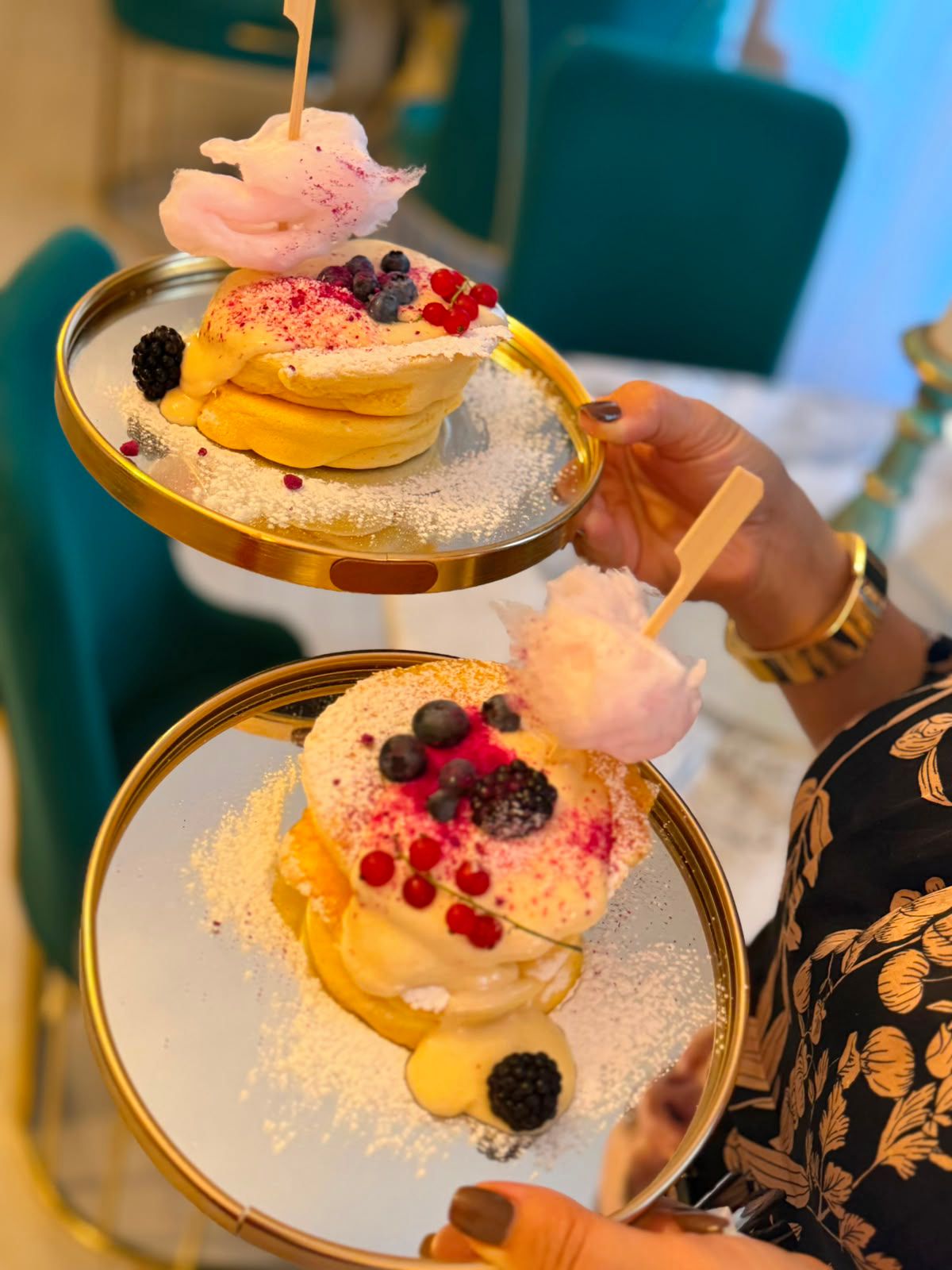 Fluffy Japanese pancakes dusted with sugar